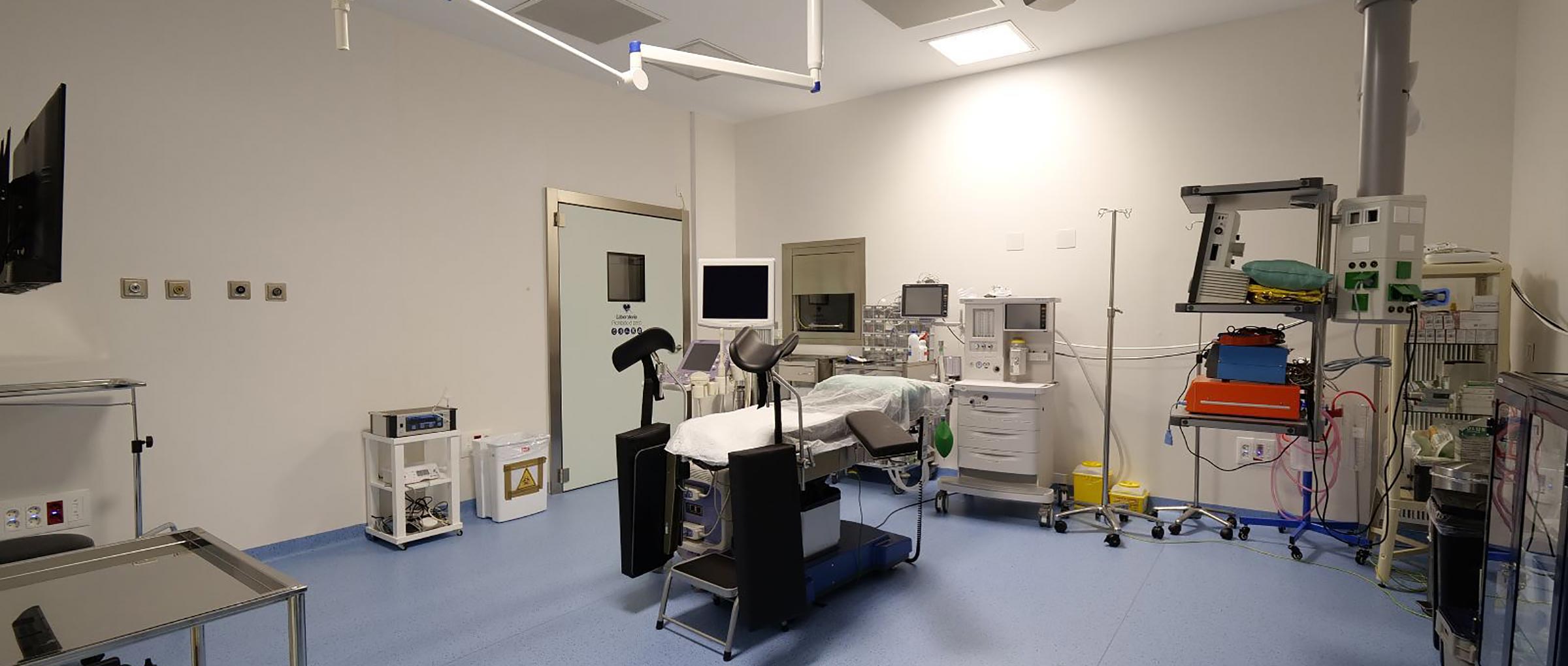 Imagen: Operating room at the Victoria Rey Clinic